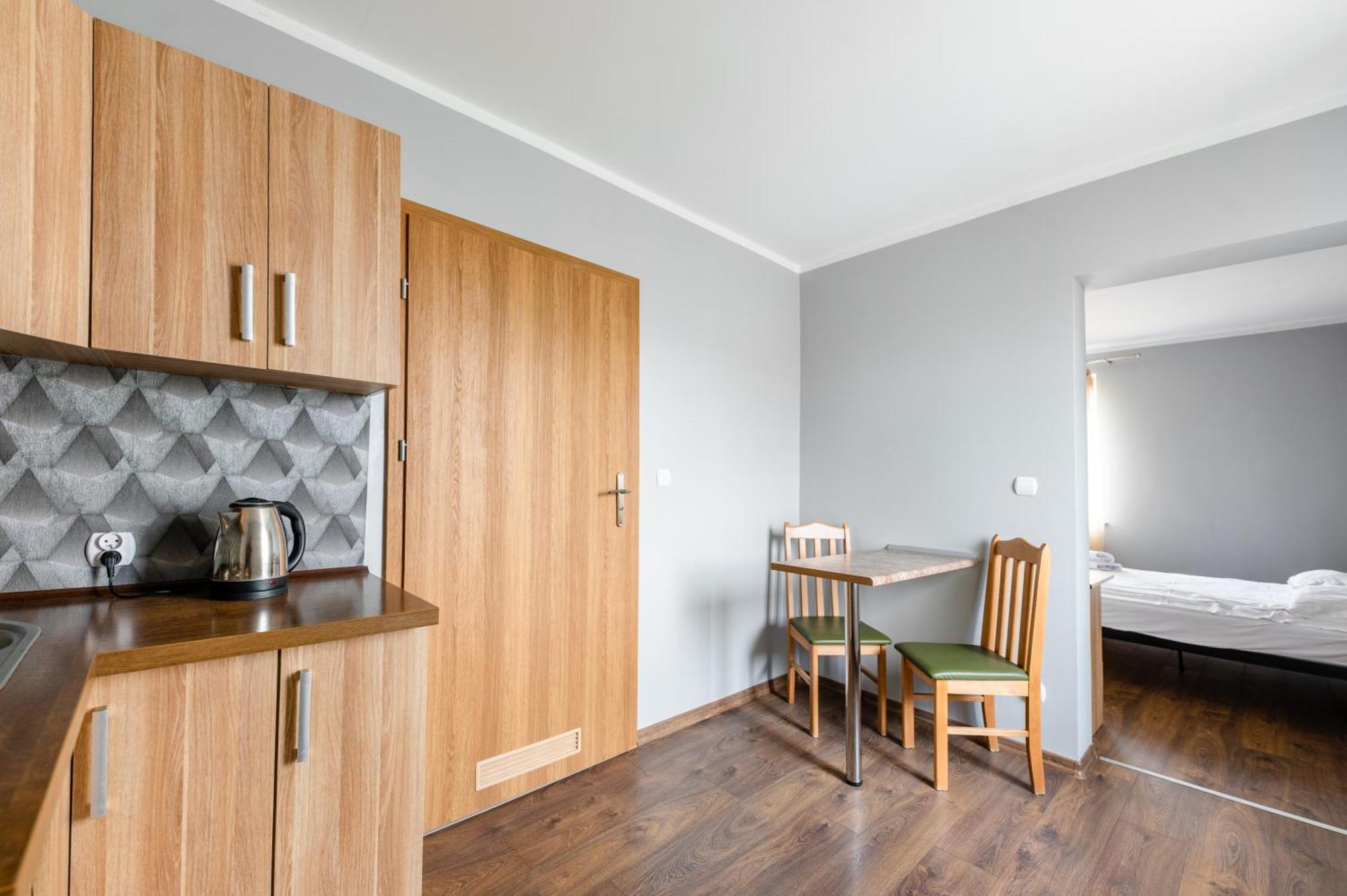 Sleep&Go Bed & Breakfast Люблинец Екстериор снимка