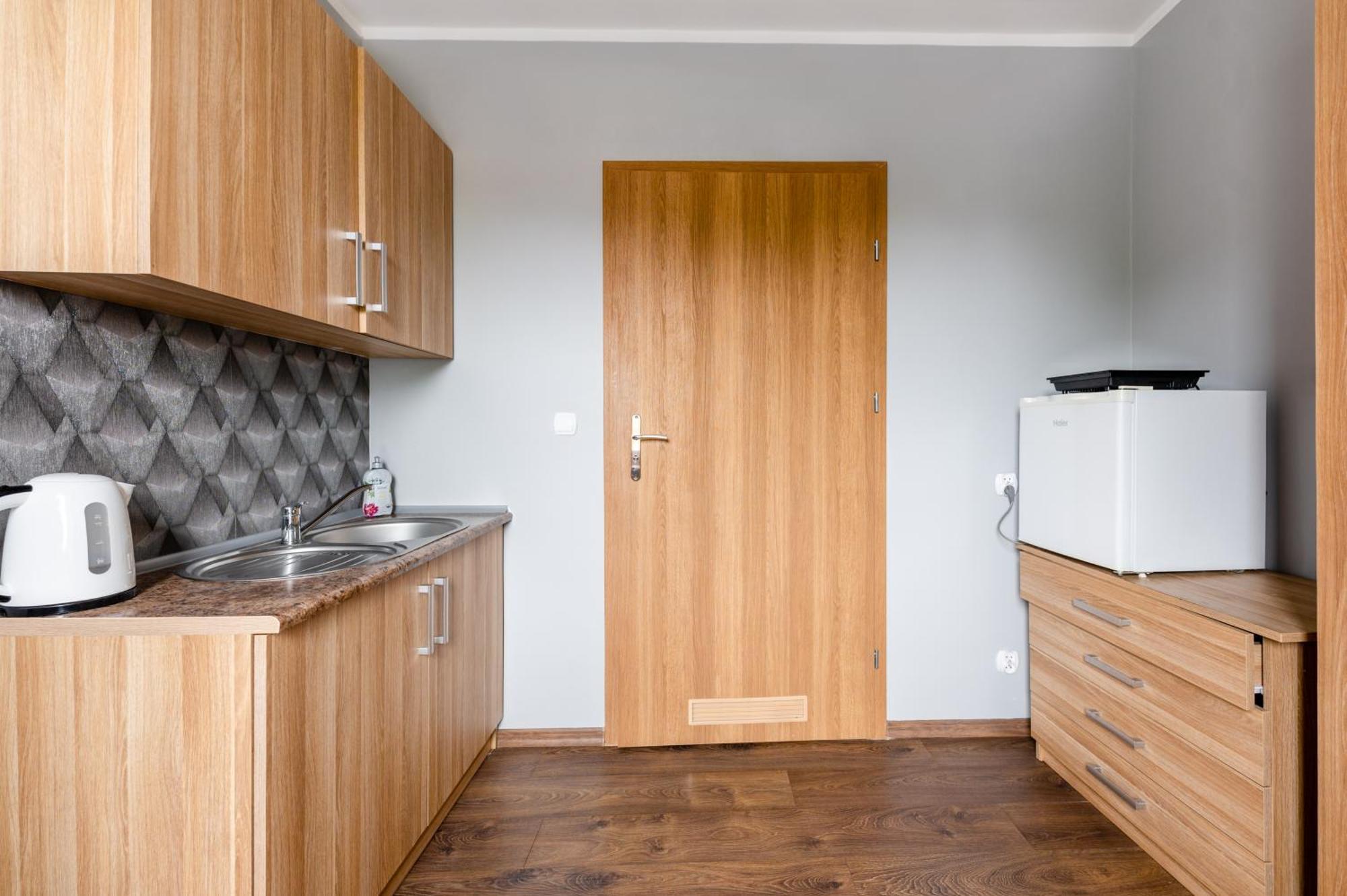 Sleep&Go Bed & Breakfast Люблинец Екстериор снимка