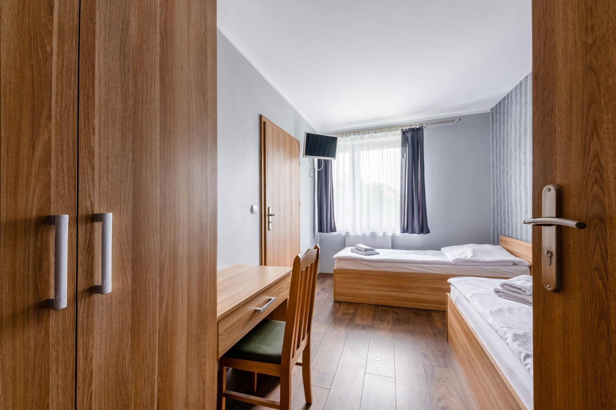 Sleep&Go Bed & Breakfast Люблинец Екстериор снимка