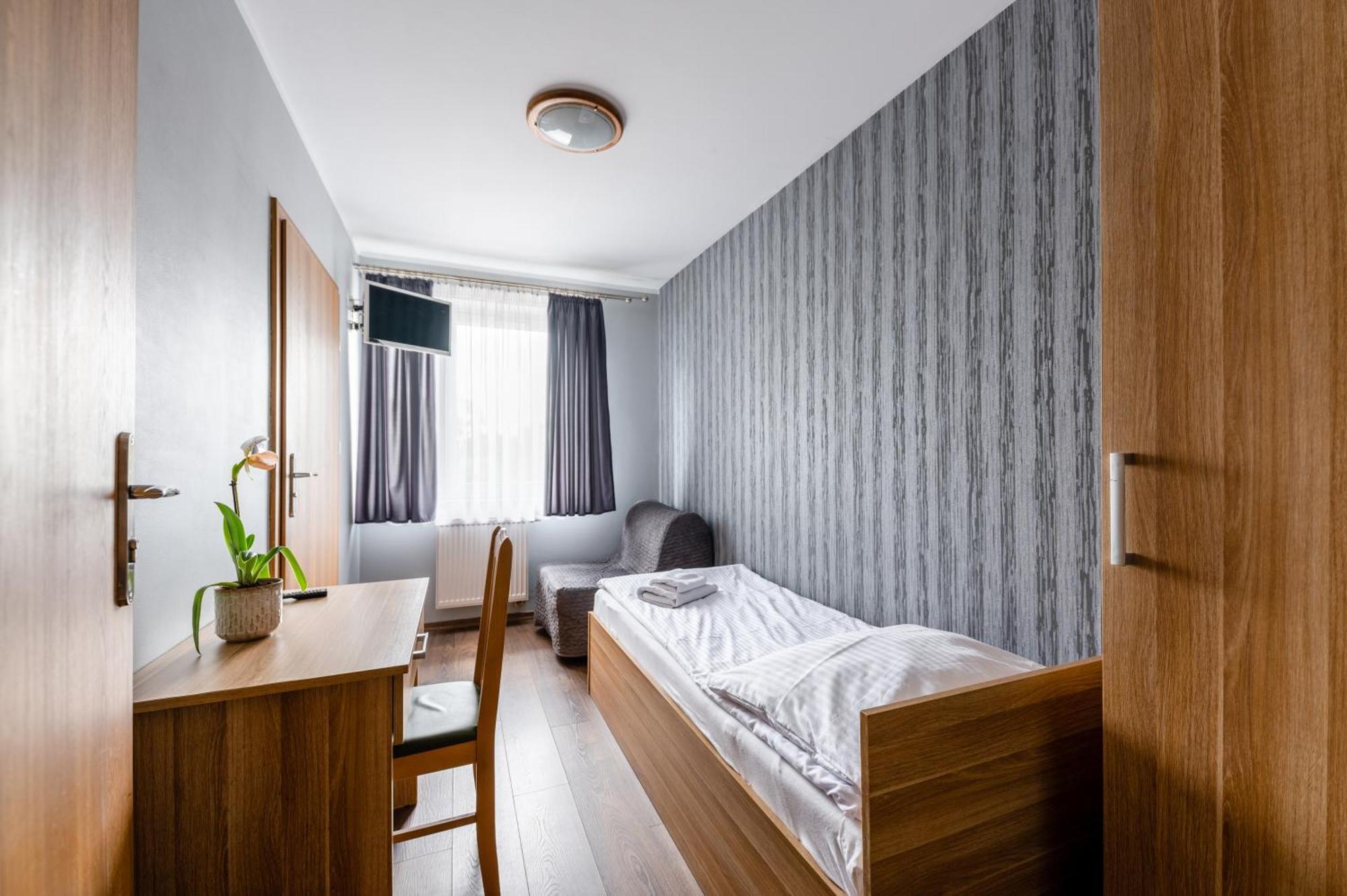 Sleep&Go Bed & Breakfast Люблинец Екстериор снимка