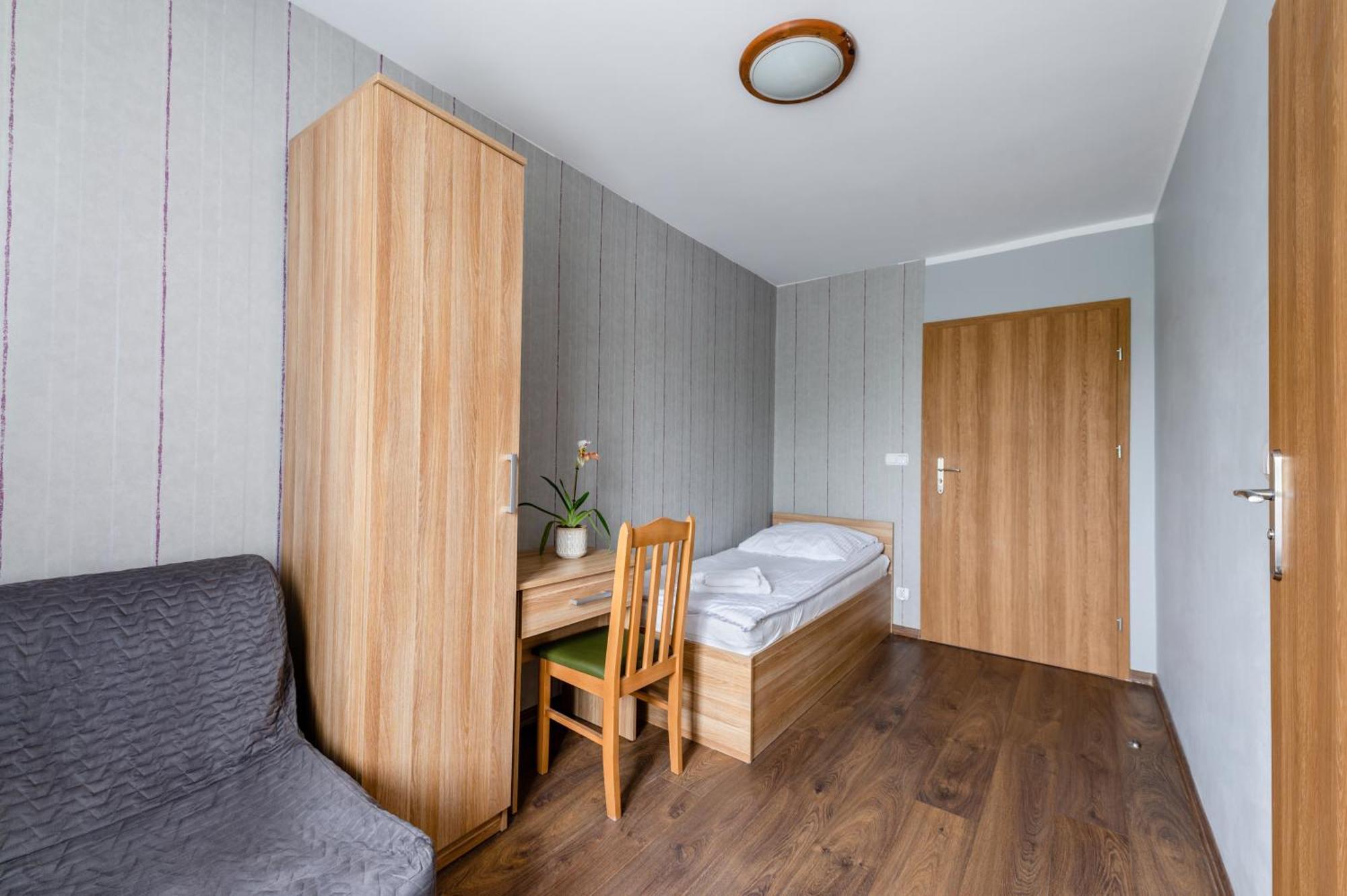 Sleep&Go Bed & Breakfast Люблинец Екстериор снимка